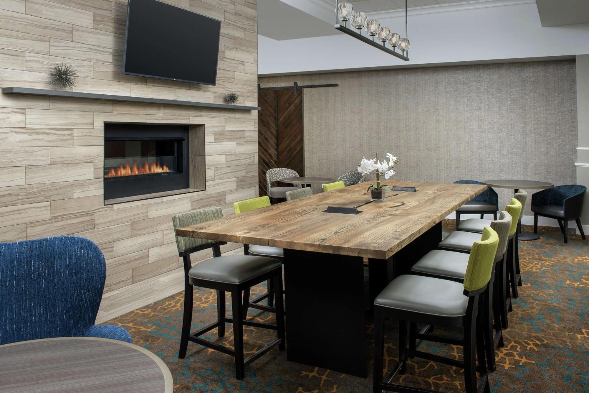 Hotel Hilton Garden Downtown 3*